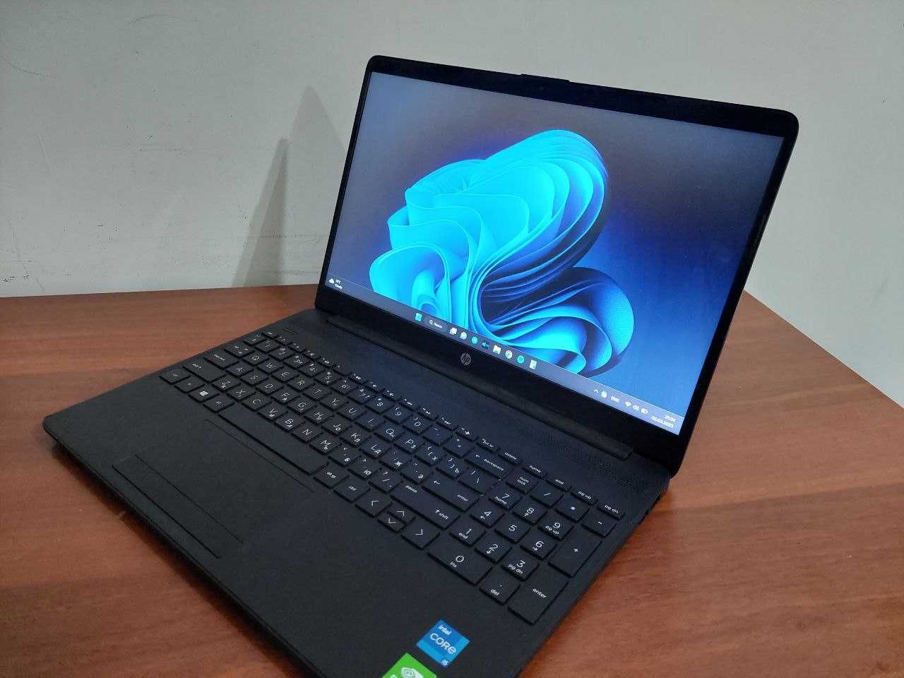 HP Laptop 15-dw3xx i5-1135G7/16/256/GeForce MX350/Windows 11