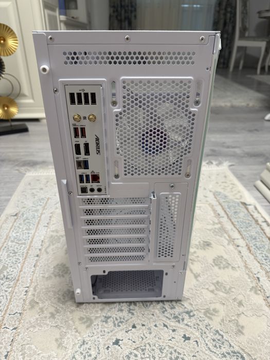 Carcasa aqirys antlia + placa baza gigabyte z790 aorus elite ax-w