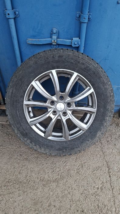 Диски с резиной Rav-4 R17, 5x114,3