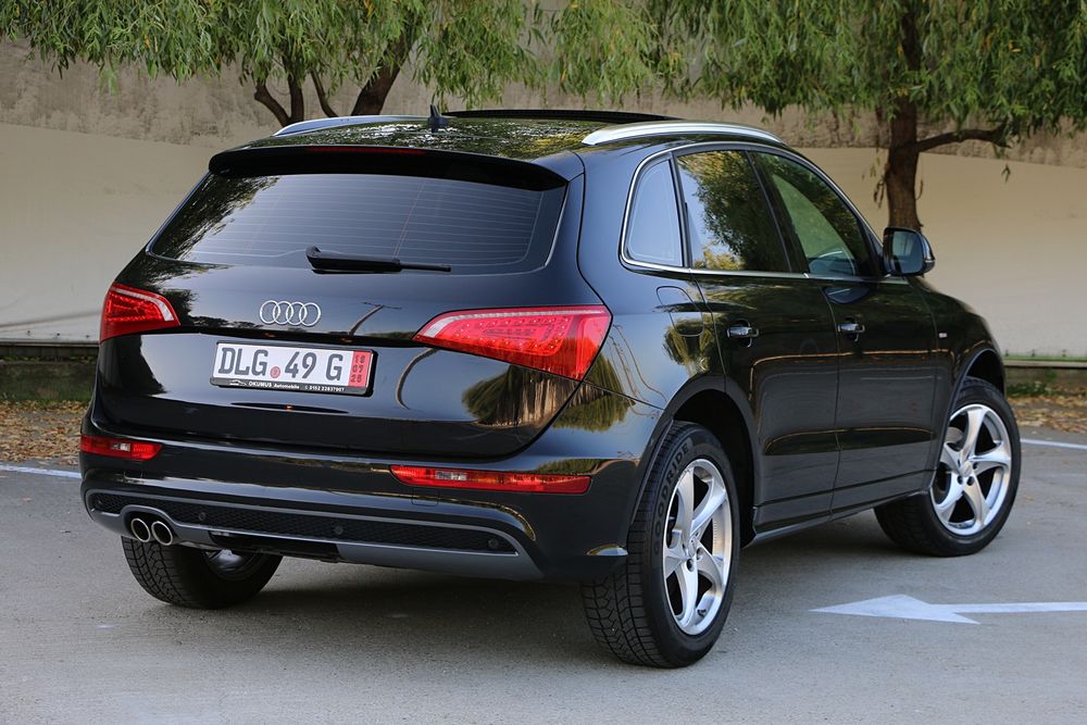 Audi q5/3xsline/panoramic/B&G/exclusiv/istoric
