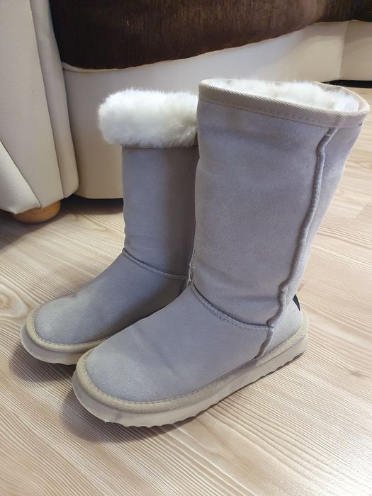 Cizme tip UGG marime 35