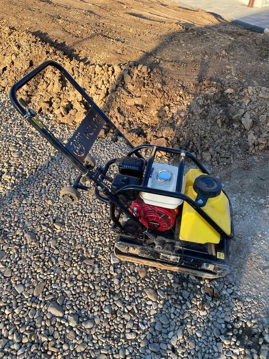 Placa compactoare vibranta