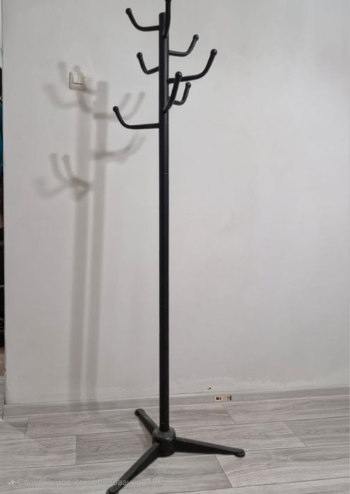 Продам вешалку напольную