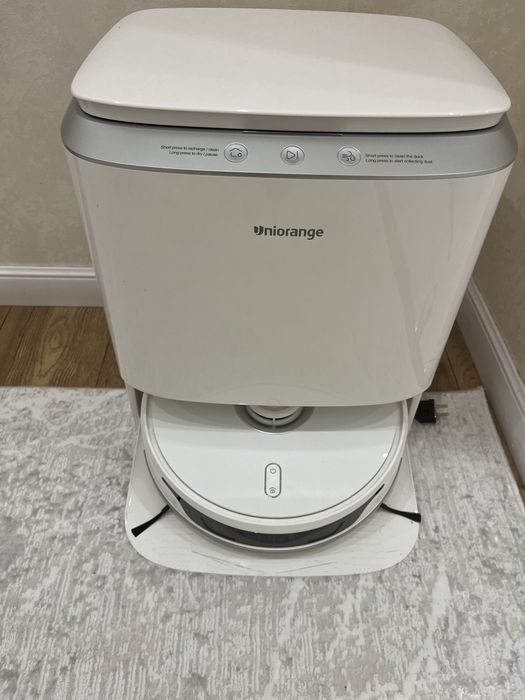 Робот пылесос продам