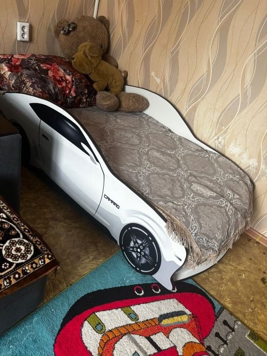 Продам кровать машинку