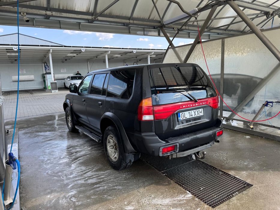 Mitsubishi Pajero sport 250