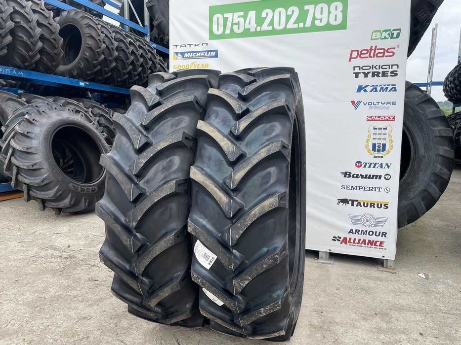 Cauciucuri noi 15.5-38 cu 12 pliuri pt tractor spate U650 marca OZKA