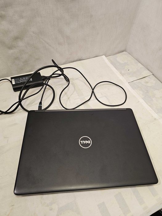 Laptop Dell Latitude 5480 "13 inch I5-6300u 8gb ddr SSD 8ore baterie