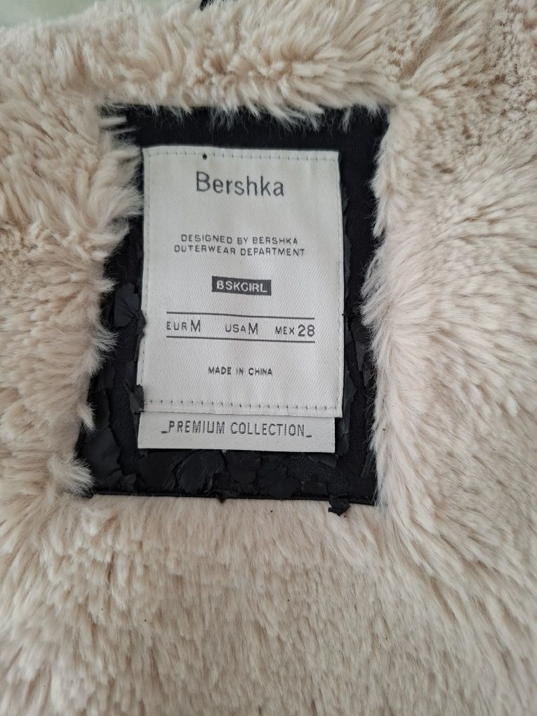 Parka Bershka mar M