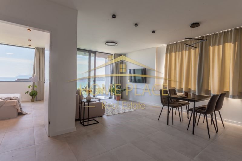 Дава се под наем Двустаен апартамент в Варна, Чайка - 76 кв.м за 1326 € - Снимка #1