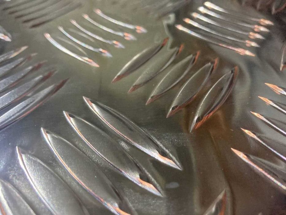 Алюмин лист Рефллёни и Глатки   Фармат 1250х2500х1мм