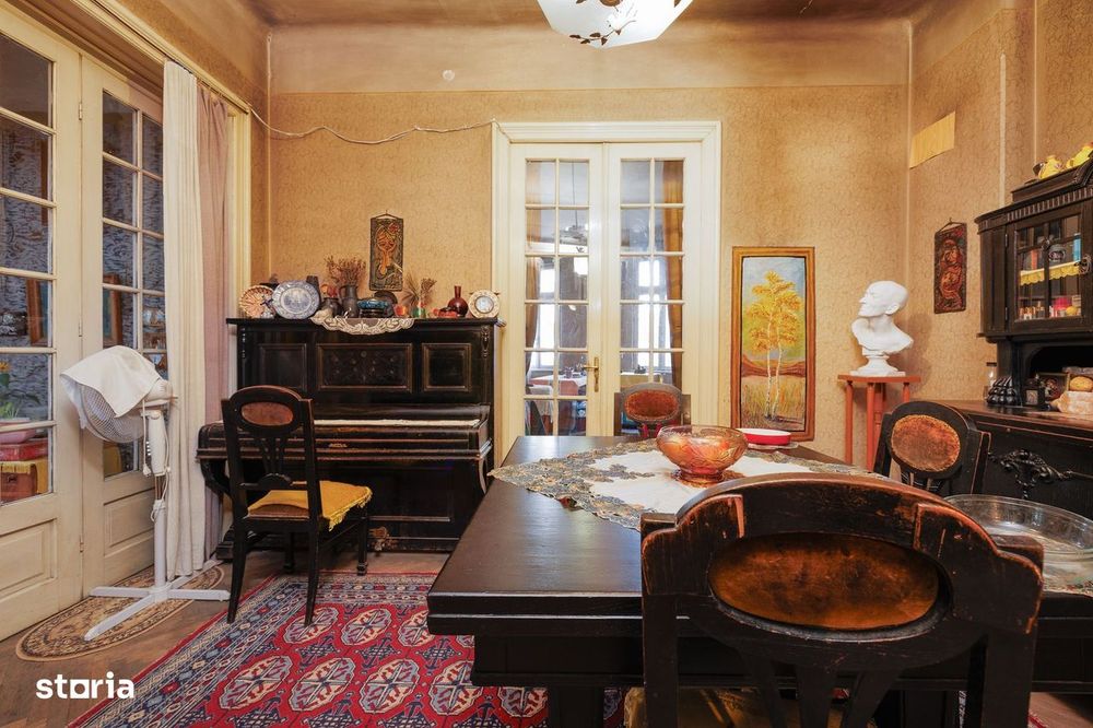 Decebal-Invingatorilor Vila 6 camere-455mp teren