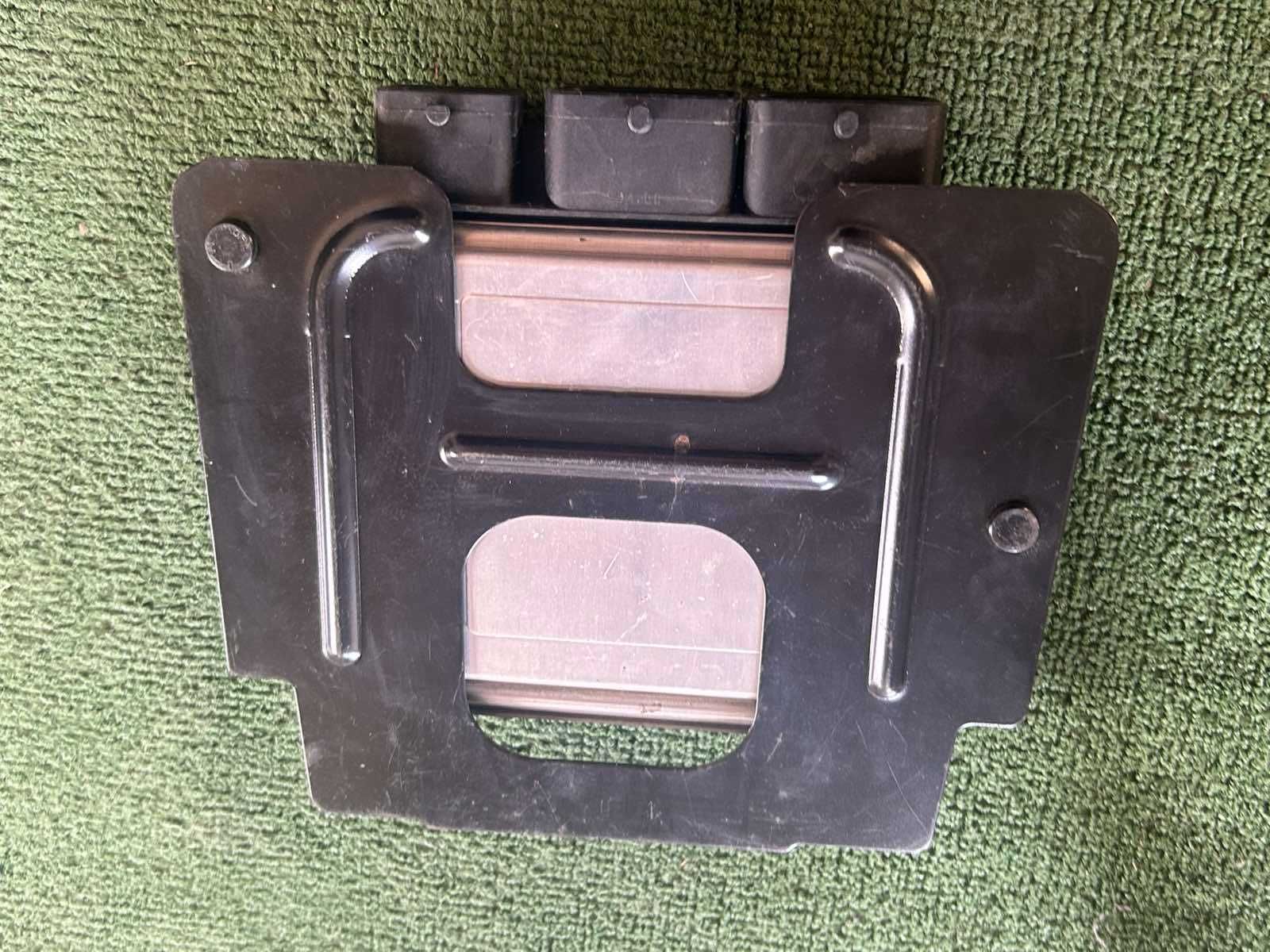 двг компютър ECU Peugeot Citroen bosch 0261s05626 . #018S