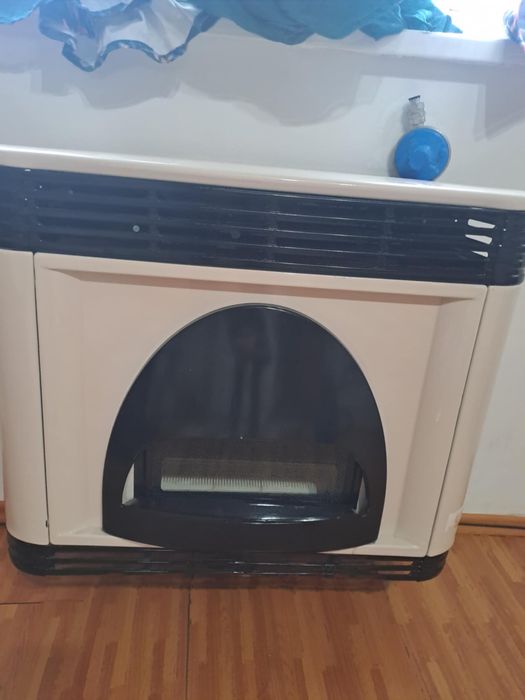 vand convector pe gaz, 5.5kw cu tiraj fortat la parapet,