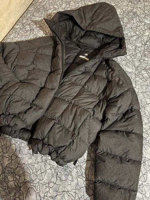 Яке адидас размер S