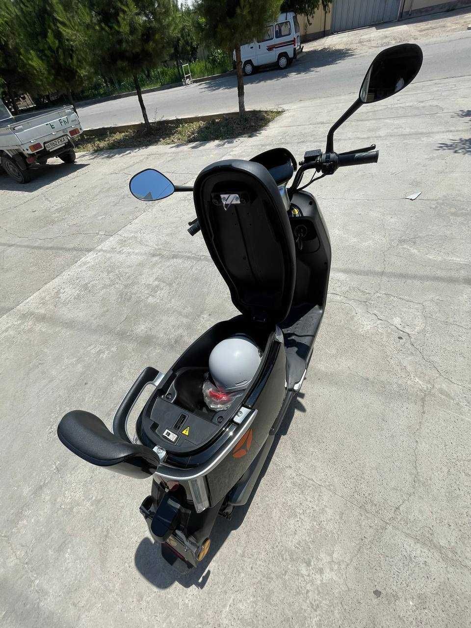 Elektro skuter Yadea