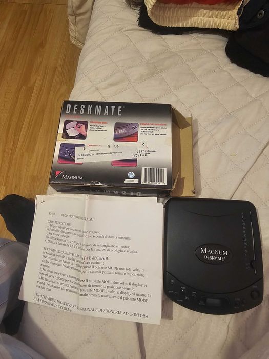 Magnum Deskmate multifuncțional