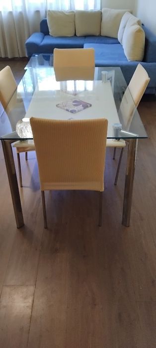 Холна маса с 4 стола