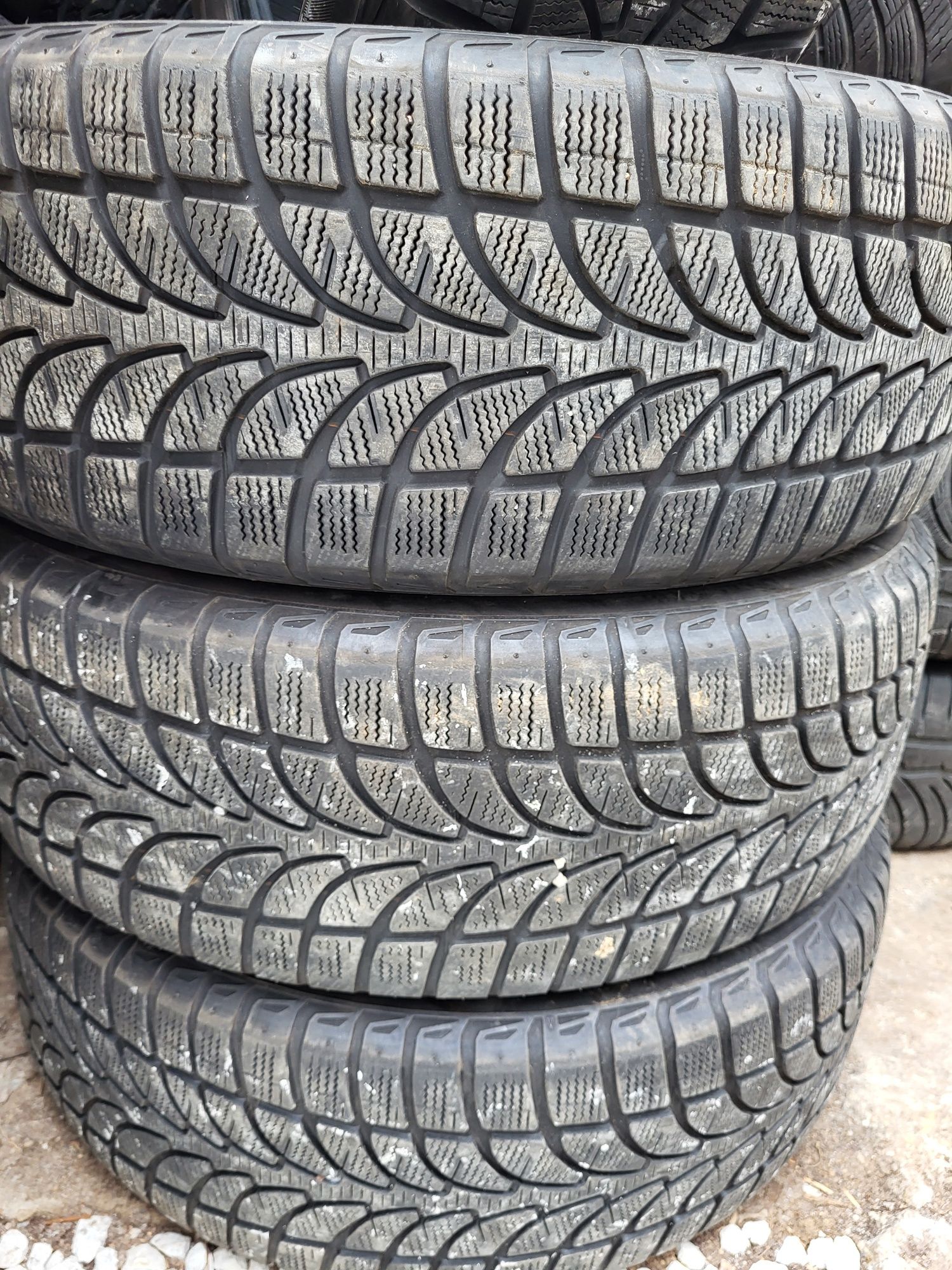 4 бр зимни 235/60/18 Bridgestone зимни гуми