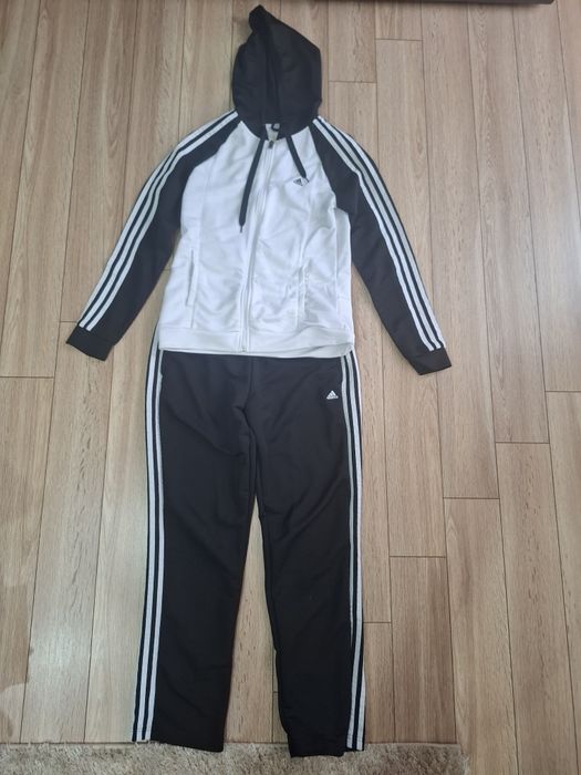 Дамски екипи 35лв бр.