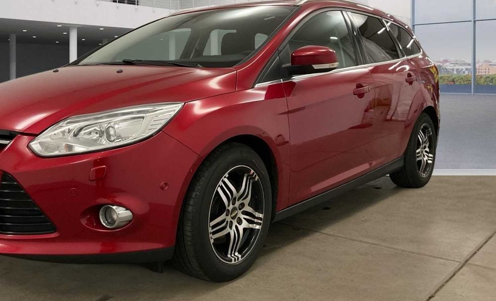 Set jante aliaj cu anvelope de vara compatibile Ford