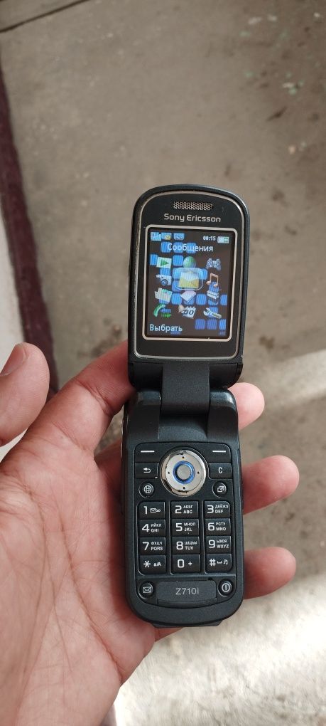 Продаётся телефоны nokia iPhone 4S Nokia 7360 Sony Ericsson z710i