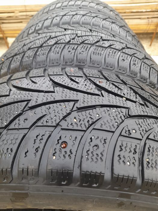 Продаётся зимние шины 4