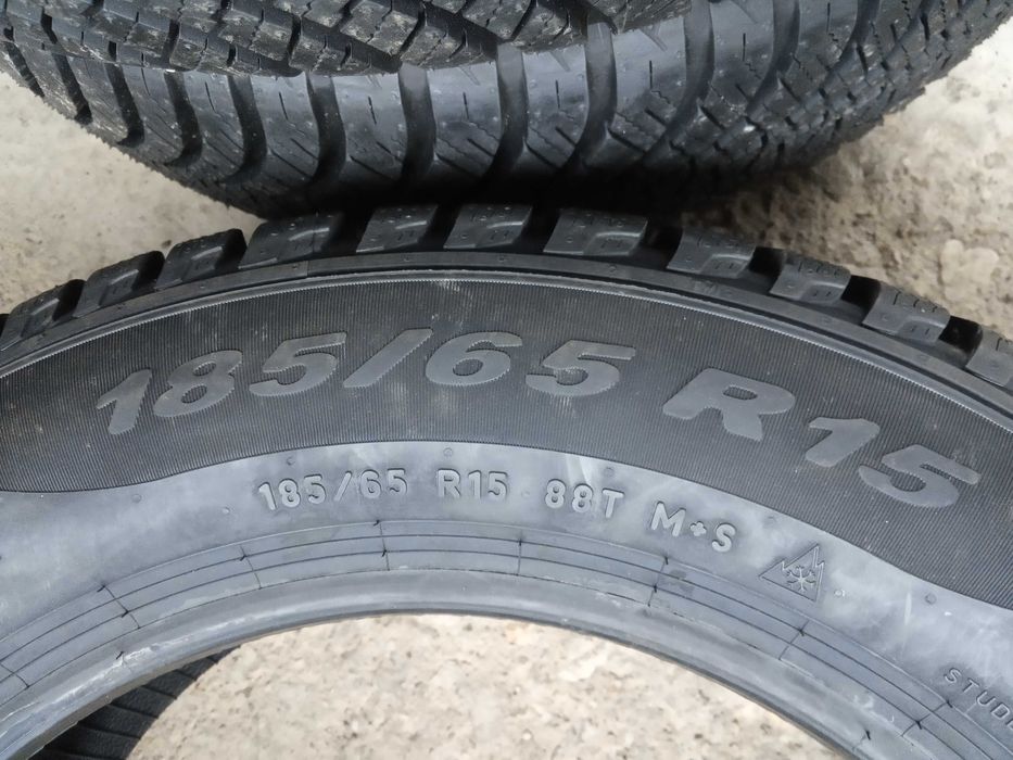 2 Нови зимни гуми 185/65R15 Pirelli Cinturato Winter (KS) 88T