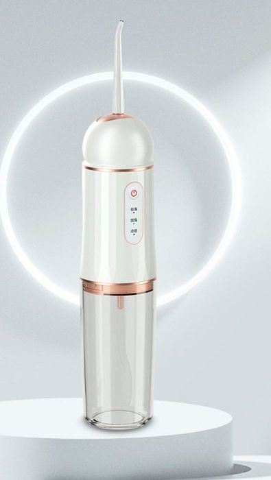 Портативен зъбен душ с мощна водна струя и 4 различни приставки - НОВ