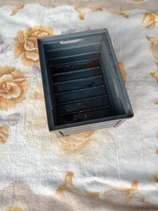 Продам металлические  ящики