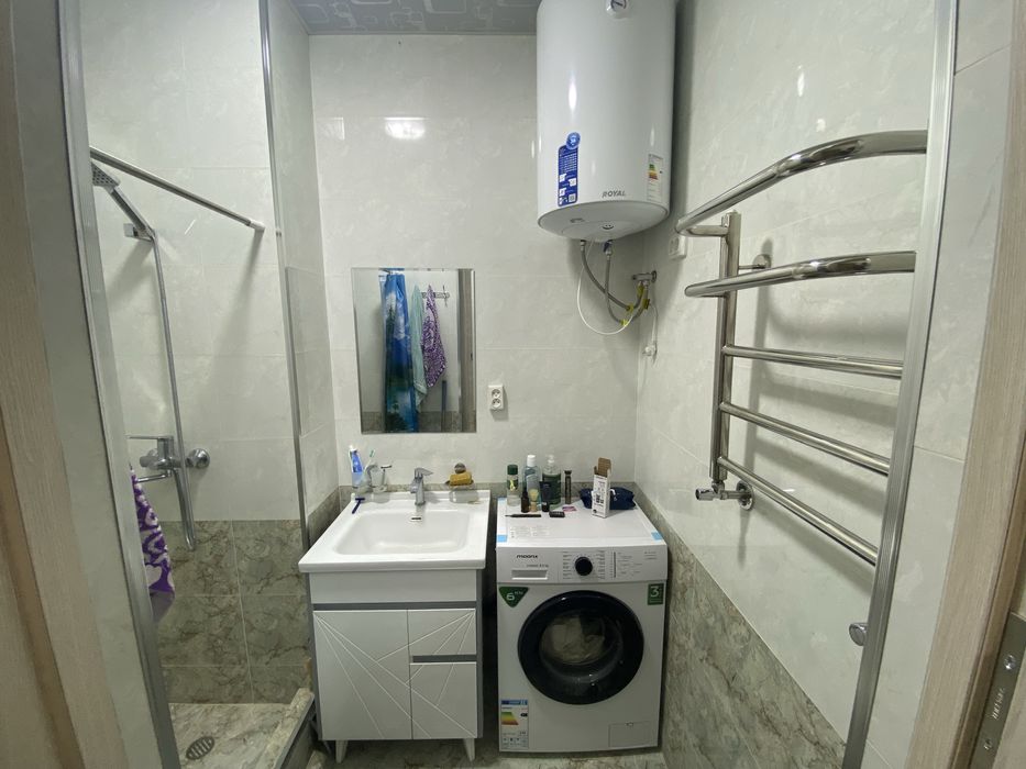 Квартира с новым ремонтом в новостройке