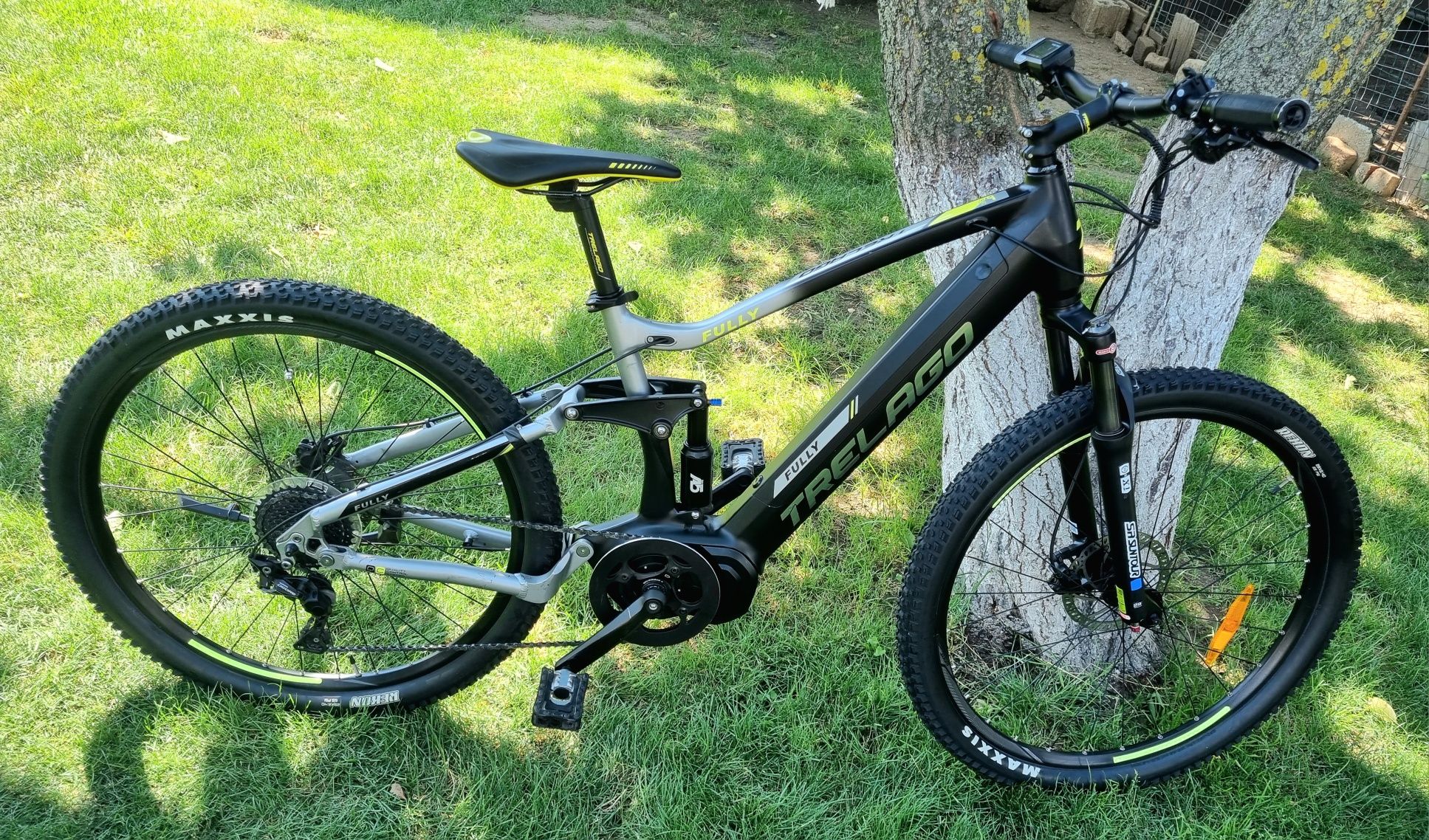 Bicicleta electrica full suspension
