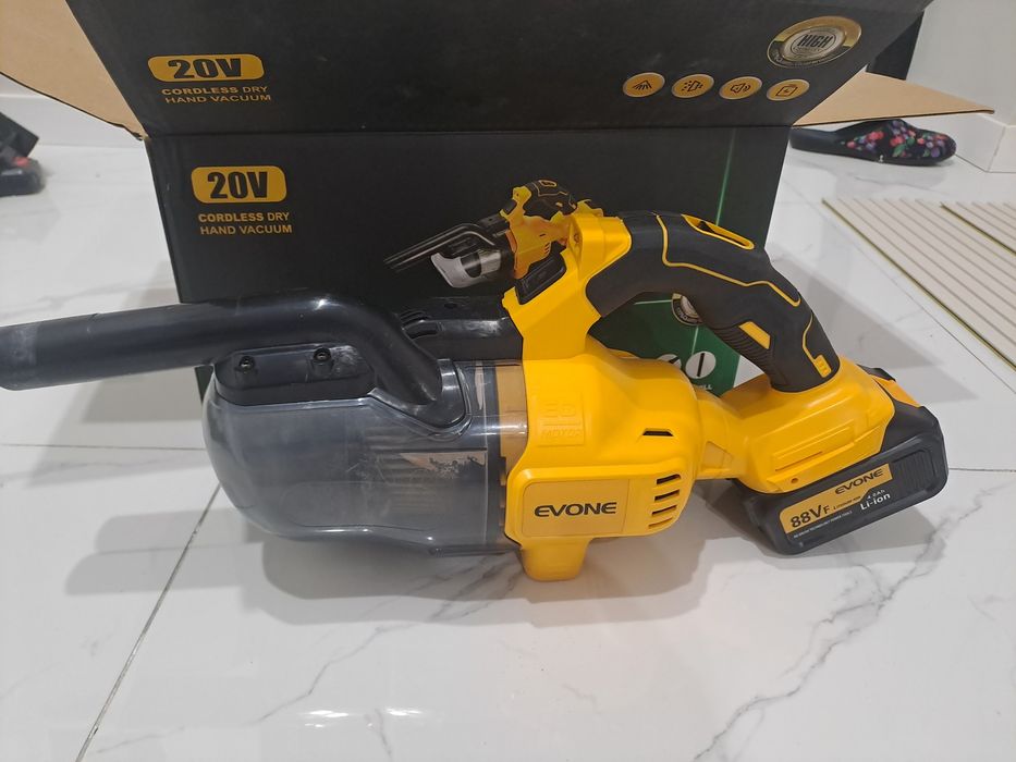 Аккумуляторный пылесос