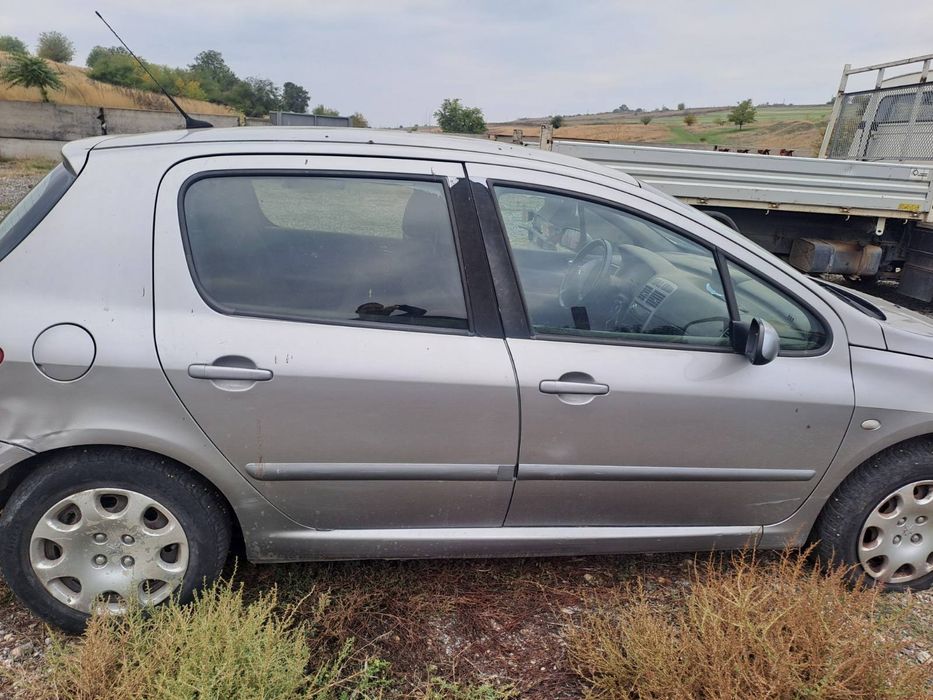 Пежо 309 за части