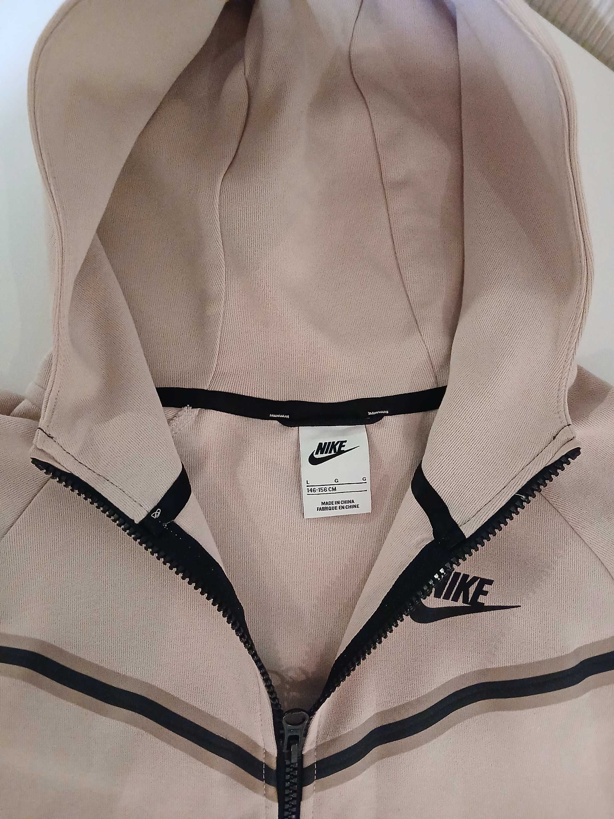 Nike Tech fleece суитчер, L (146-158)