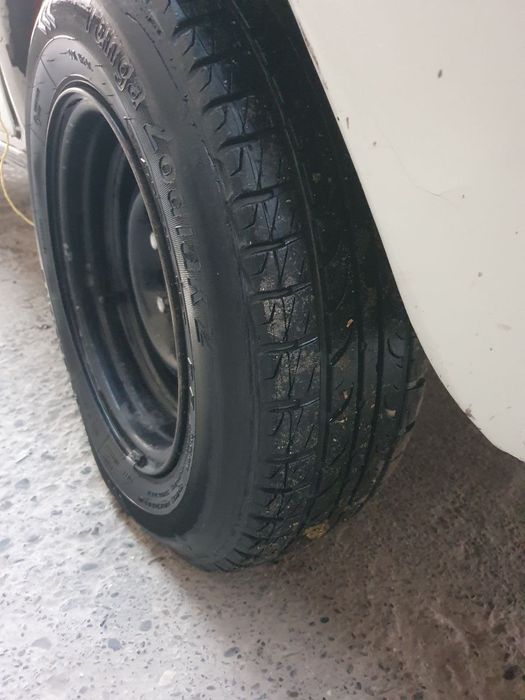 Vaz 2102 srochna sotiladi