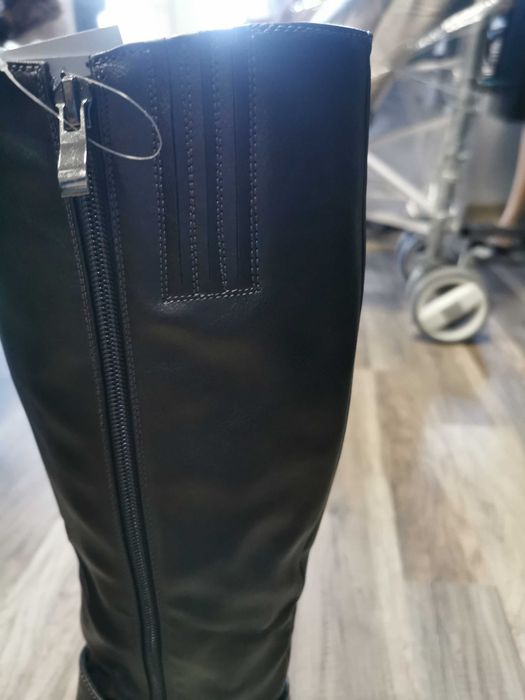 Нови дамски високи ботуши