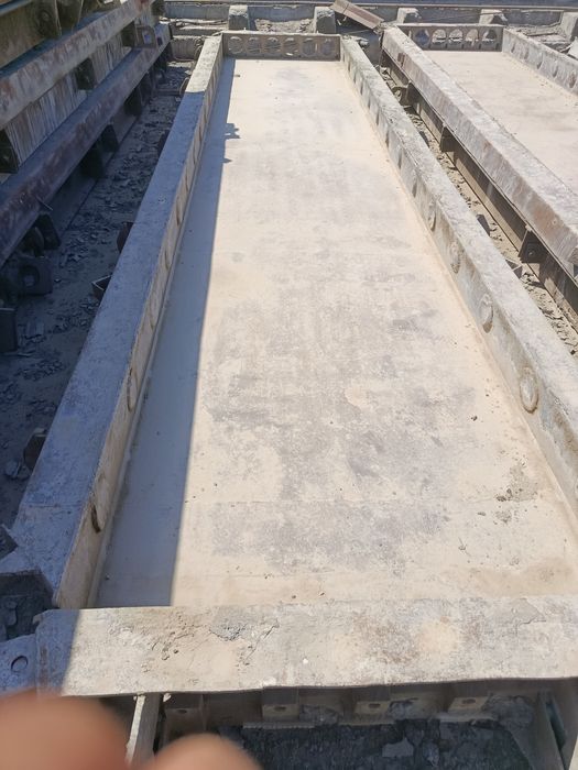 Plita qoliplar va kran