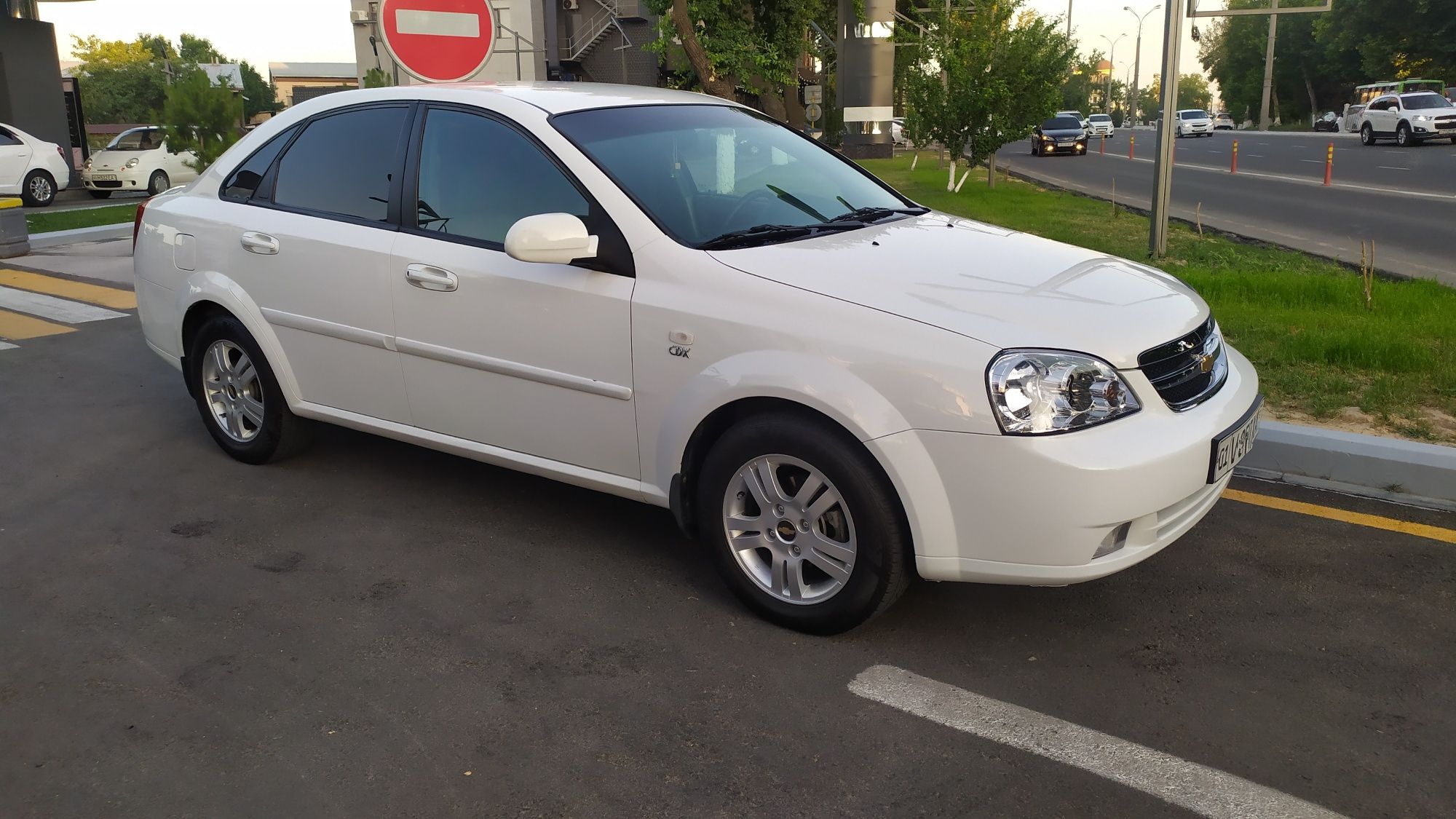 Chevrolet Lasetti 2011 (MT)
2 позиция (MТ)
Двигатель: 1.8 
Год: 2011
П