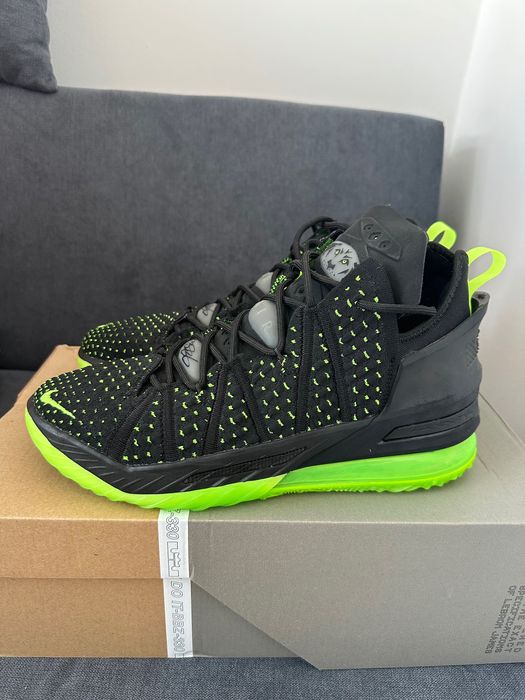 Nike LeBron XVIII
