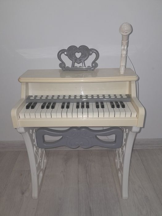 Пианино электпическое