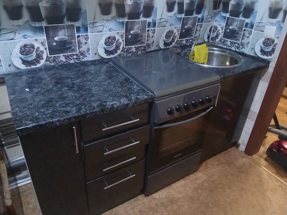 Продам кухонный гарнитур