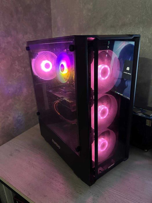 10 ядерный игровой кейс / rx 580 8gb / 16 gb ddr4 / 512 gb ssd
