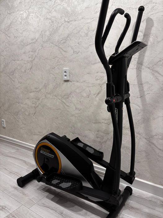 Продам эллиптический тренажёр