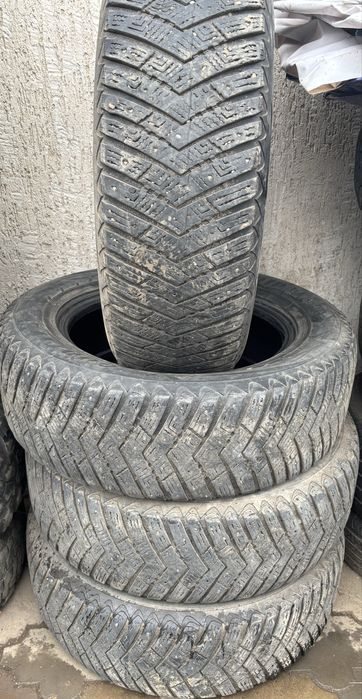 Комплект зимней резины