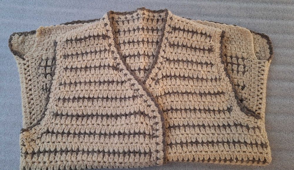 Елек 100% вълна без ръкав и без копчета НОВ