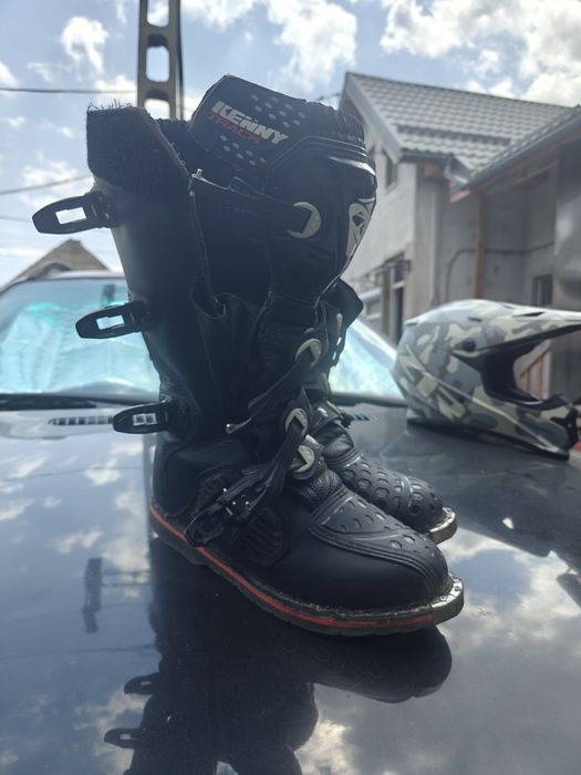 Echipament enduro