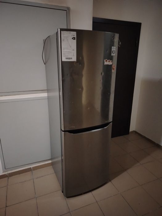 LG  холодильник рабочий