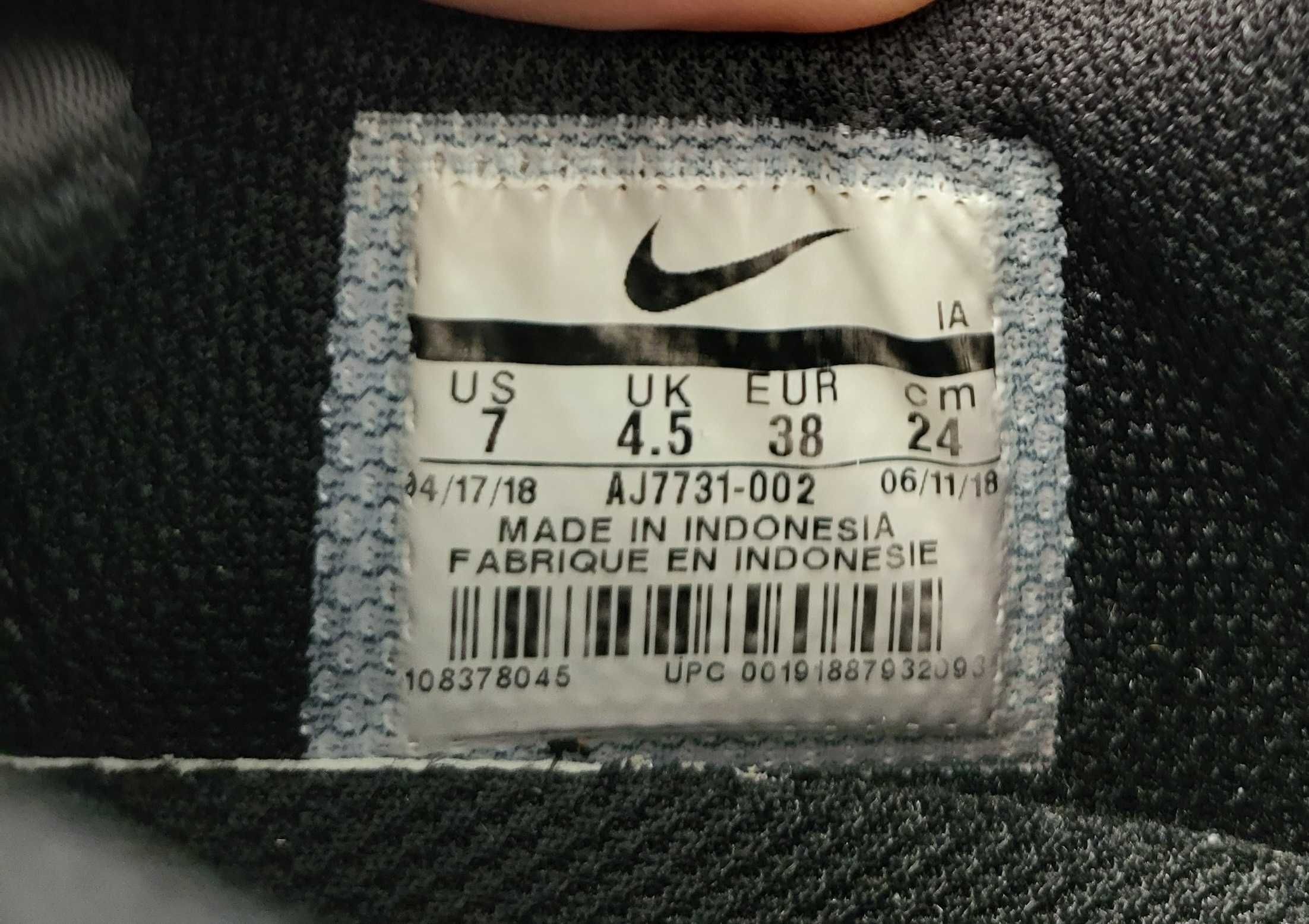 Nike кецове велур