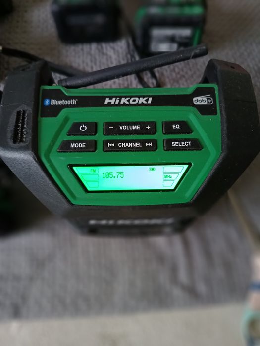 Hikoki.  Boxa  Dab+